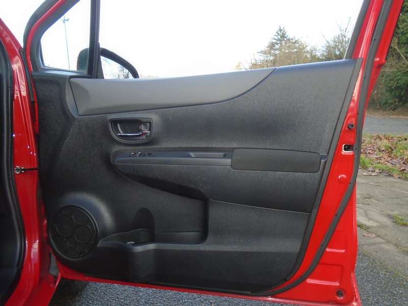 2013 TOYOTA YARIS 2013 TOYOTA YARIS