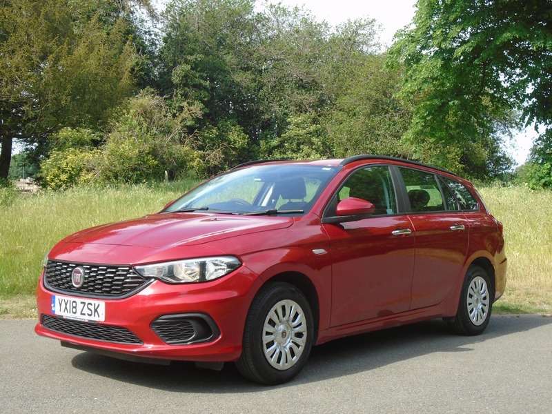 A 2018 FIAT TIPO EASY A 2018 FIAT TIPO EASY