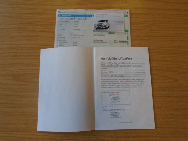 2012 TOYOTA YARIS 2012 TOYOTA YARIS