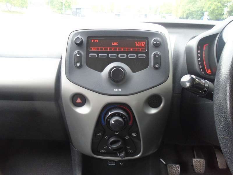 2016 TOYOTA AYGO 2016 TOYOTA AYGO