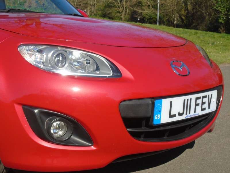 2011 MAZDA MX-5 2011 MAZDA MX-5