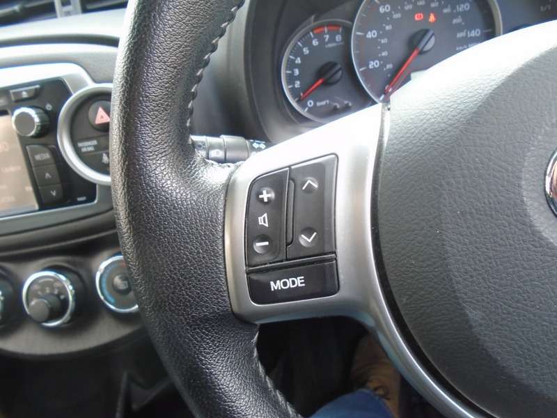 2012 TOYOTA YARIS 2012 TOYOTA YARIS