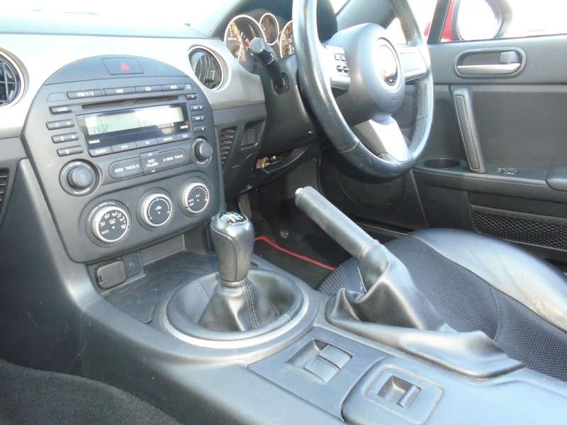 2011 MAZDA MX-5 2011 MAZDA MX-5