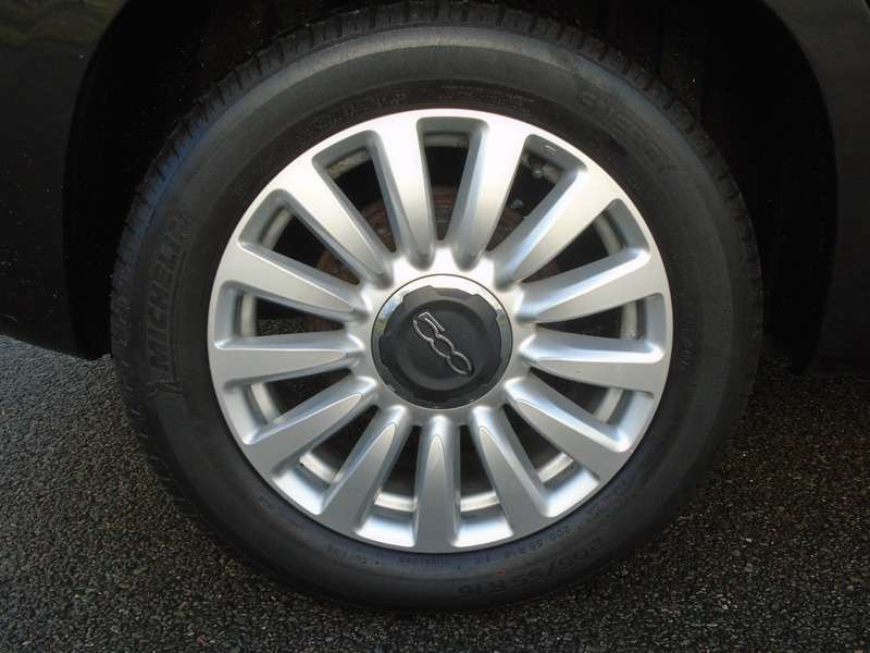 2015 FIAT 500L 2015 FIAT 500L