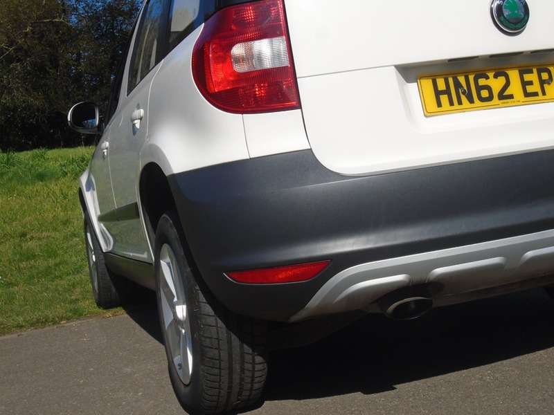 2012 SKODA YETI 2012 SKODA YETI