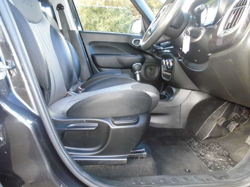 2015 FIAT 500L 2015 FIAT 500L