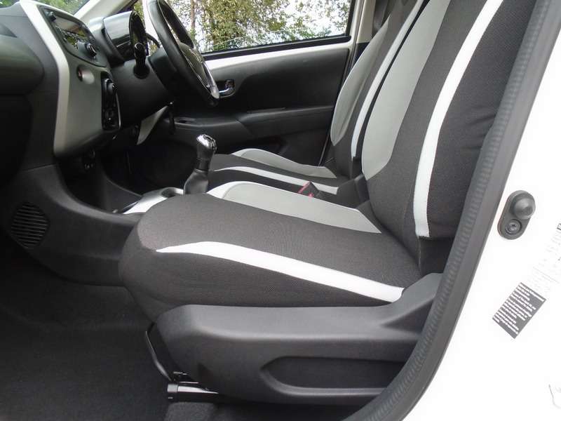 2016 TOYOTA AYGO 2016 TOYOTA AYGO