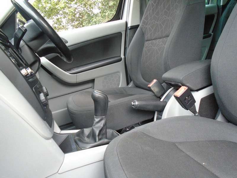 2011 SKODA YETI 2011 SKODA YETI