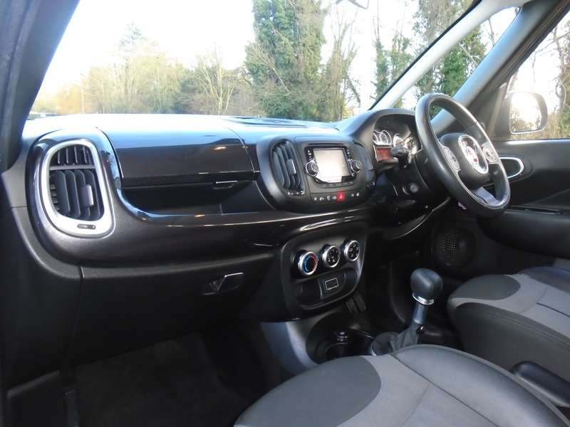 2015 FIAT 500L 2015 FIAT 500L