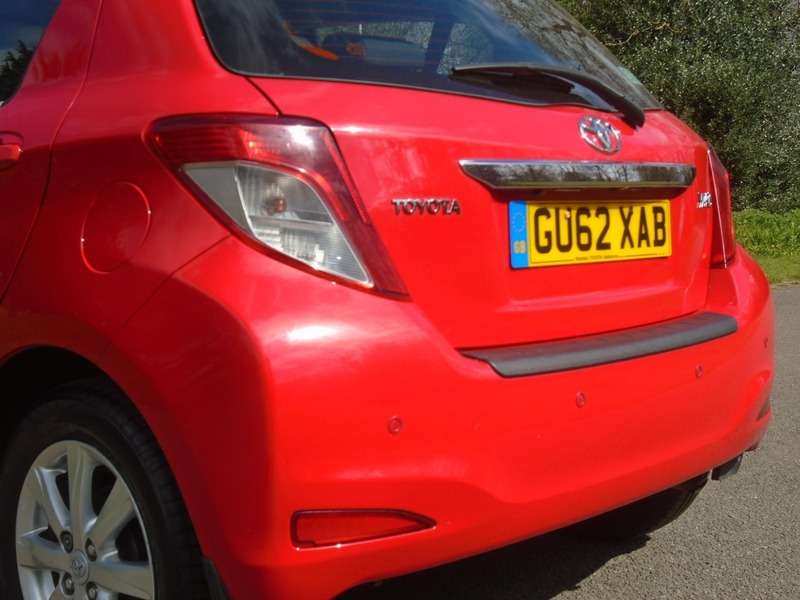 2012 TOYOTA YARIS 2012 TOYOTA YARIS