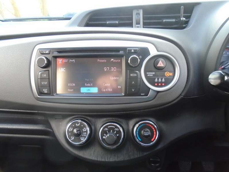 2012 TOYOTA YARIS 2012 TOYOTA YARIS