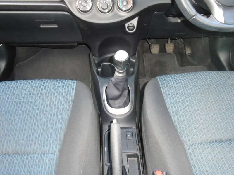 2013 TOYOTA YARIS 2013 TOYOTA YARIS