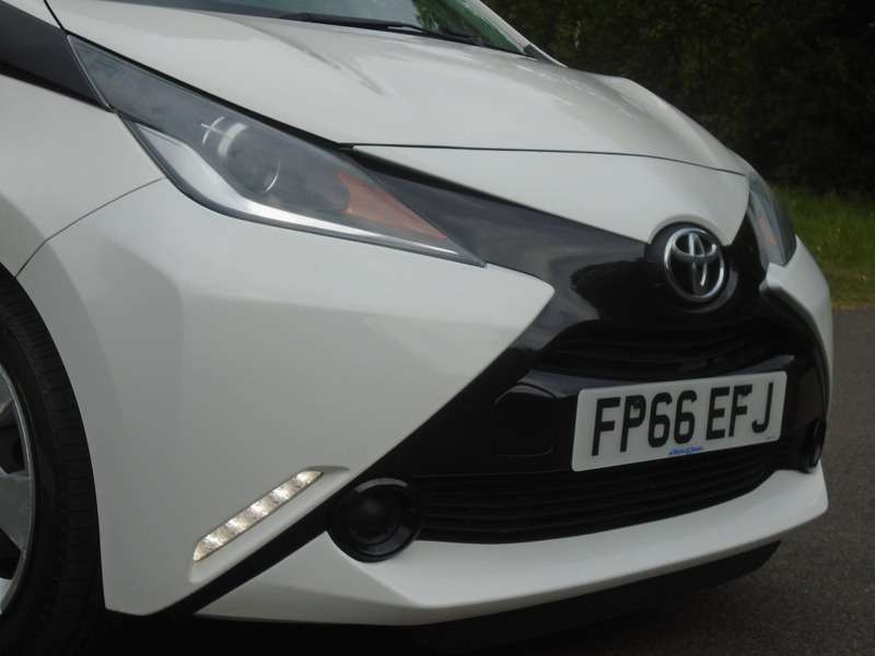 2016 TOYOTA AYGO 2016 TOYOTA AYGO