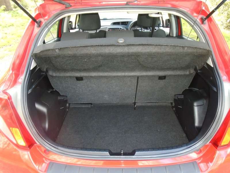 2012 TOYOTA YARIS 2012 TOYOTA YARIS