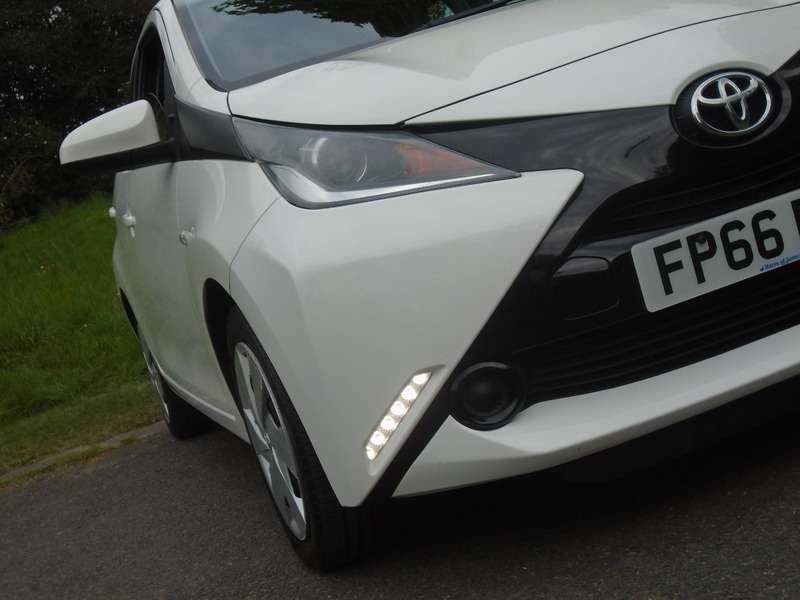 2016 TOYOTA AYGO 2016 TOYOTA AYGO