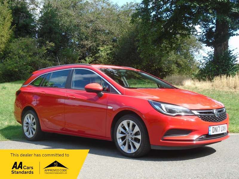 A 2017 VAUXHALL ASTRA DESIGN A 2017 VAUXHALL ASTRA DESIGN