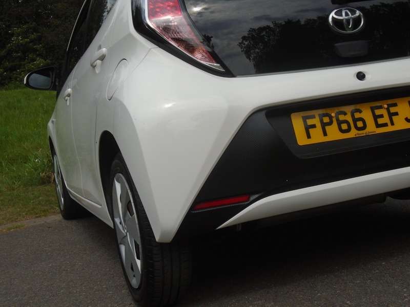 2016 TOYOTA AYGO 2016 TOYOTA AYGO