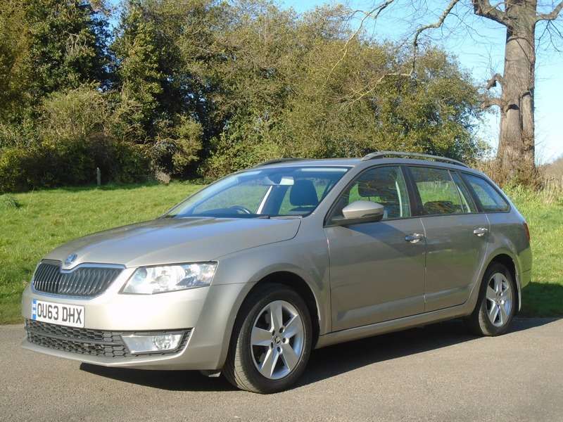 A 2013 SKODA OCTAVIA SE TSI A 2013 SKODA OCTAVIA SE TSI