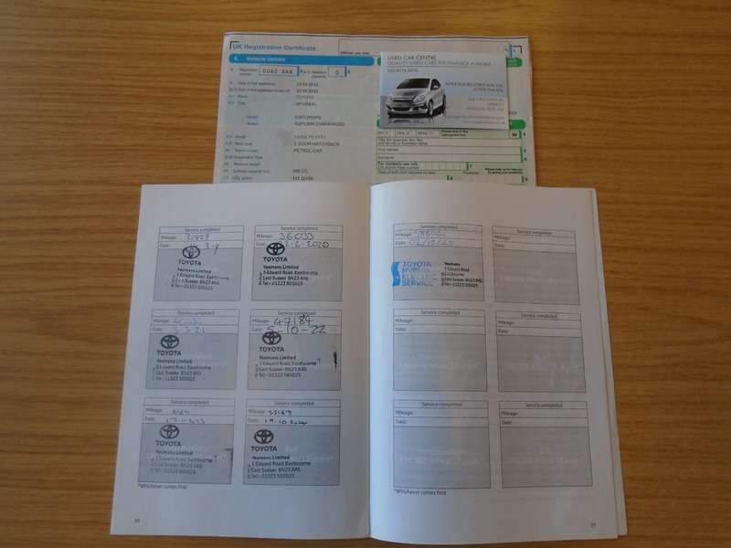 2012 TOYOTA YARIS 2012 TOYOTA YARIS