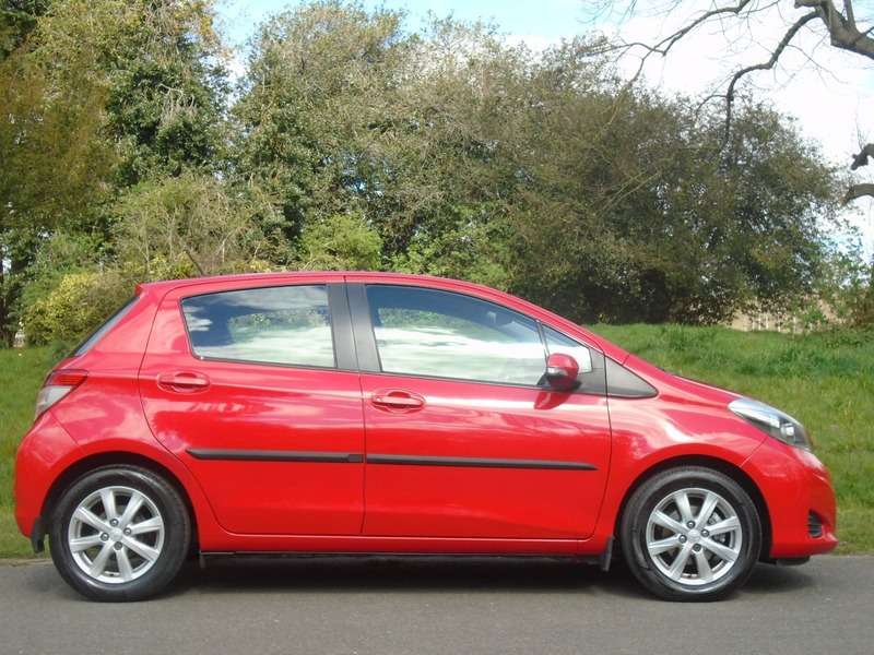 2012 TOYOTA YARIS 2012 TOYOTA YARIS