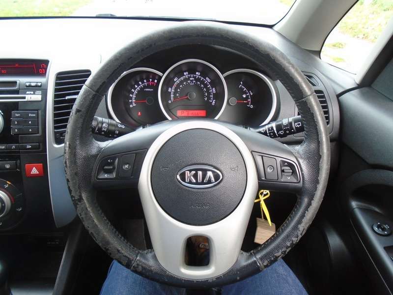 2011 KIA VENGA 2011 KIA VENGA