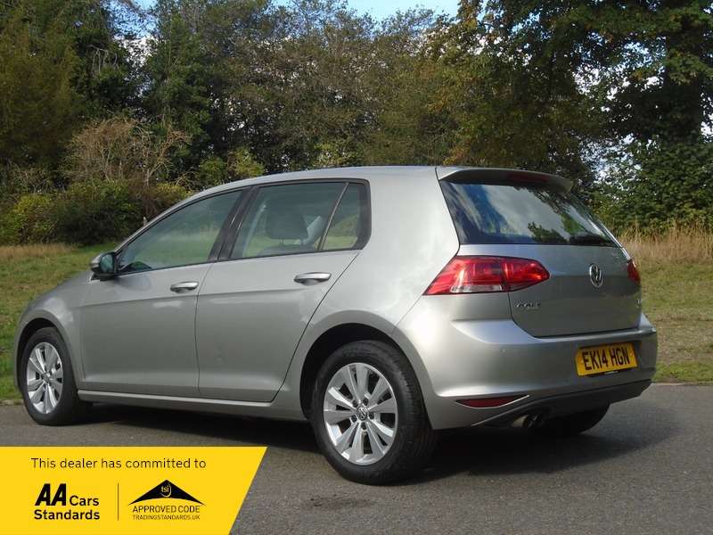A 2014 VOLKSWAGEN GOLF SE TSI BLUEMOTION TECHNOLOGY DSG A 2014 VOLKSWAGEN GOLF SE TSI BLUEMOTION TECHNOLOGY DSG