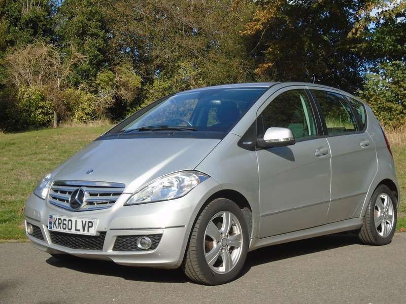 A 2011 MERCEDES A CLASS A180 BLUEEFFICIENCY AVANTGARDE SE A 2011 MERCEDES A CLASS A180 BLUEEFFICIENCY AVANTGARDE SE