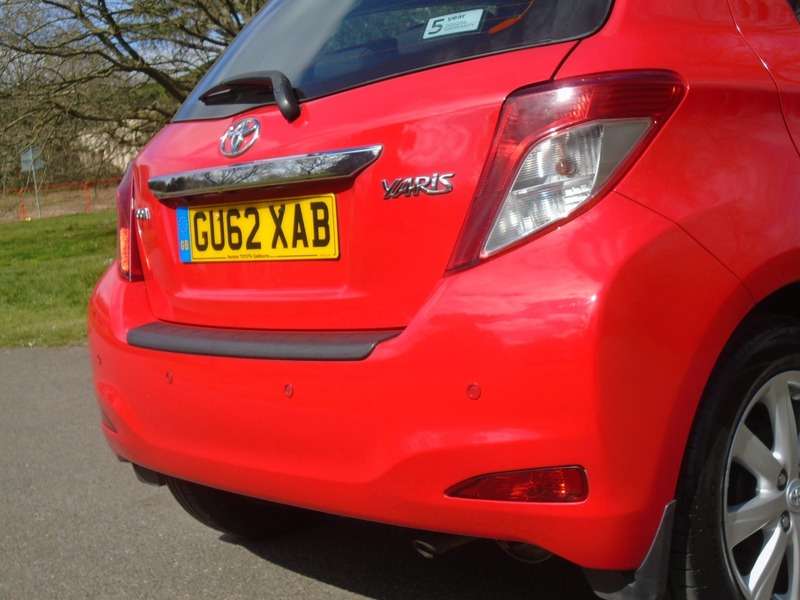 2012 TOYOTA YARIS 2012 TOYOTA YARIS