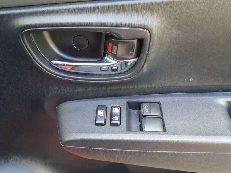 2012 TOYOTA YARIS 2012 TOYOTA YARIS