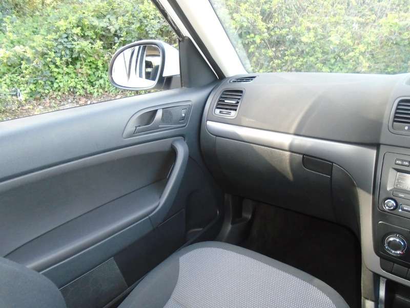 2012 SKODA YETI 2012 SKODA YETI