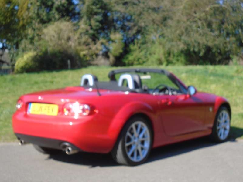 2011 MAZDA MX-5 2011 MAZDA MX-5
