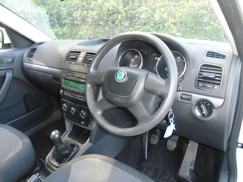 2012 SKODA YETI 2012 SKODA YETI