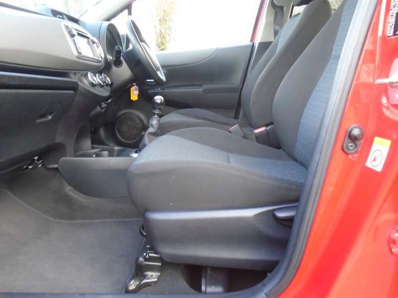 2013 TOYOTA YARIS 2013 TOYOTA YARIS