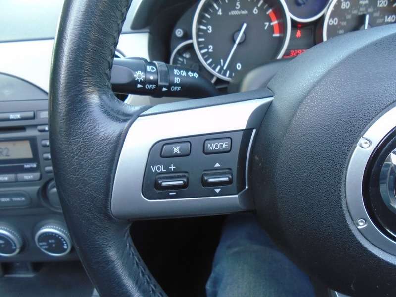 2011 MAZDA MX-5 2011 MAZDA MX-5