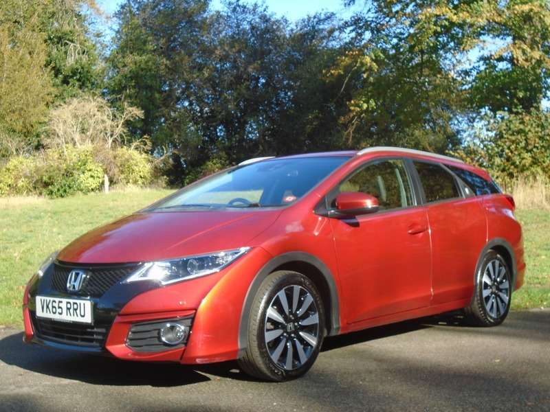 A 2015 HONDA CIVIC I-VTEC SR TOURER A 2015 HONDA CIVIC I-VTEC SR TOURER