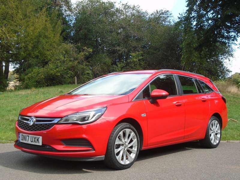 A 2017 VAUXHALL ASTRA DESIGN A 2017 VAUXHALL ASTRA DESIGN