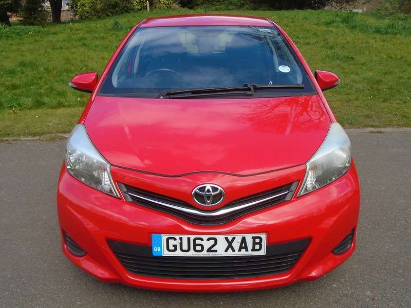 2012 TOYOTA YARIS 2012 TOYOTA YARIS