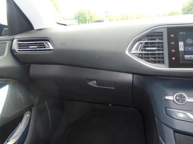2016 PEUGEOT 308 2016 PEUGEOT 308