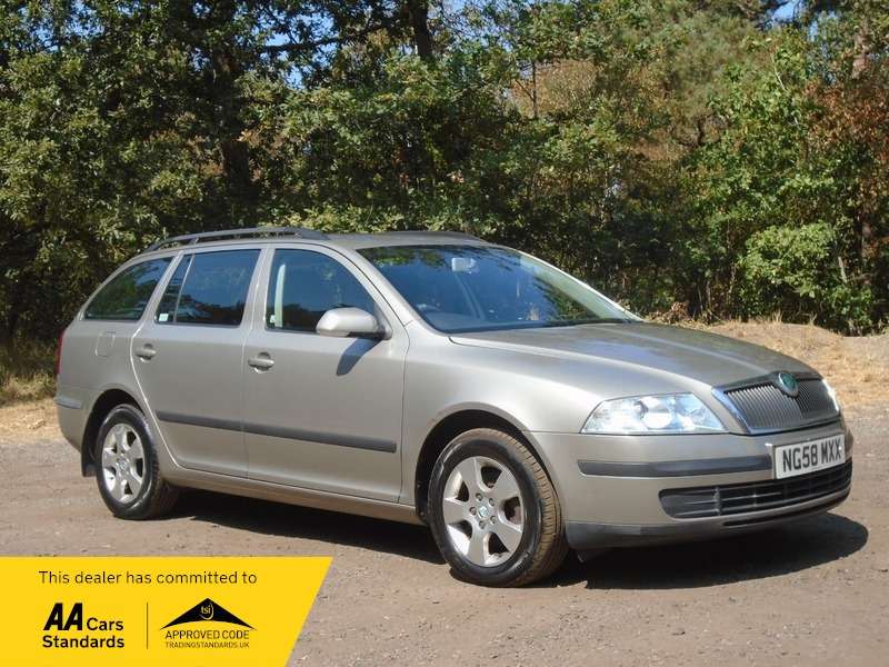 A 2008 SKODA OCTAVIA TDI AMBIENTE DSG A 2008 SKODA OCTAVIA TDI AMBIENTE DSG