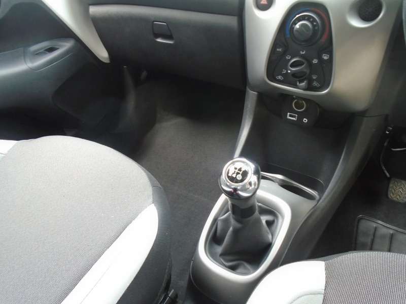 2016 TOYOTA AYGO 2016 TOYOTA AYGO