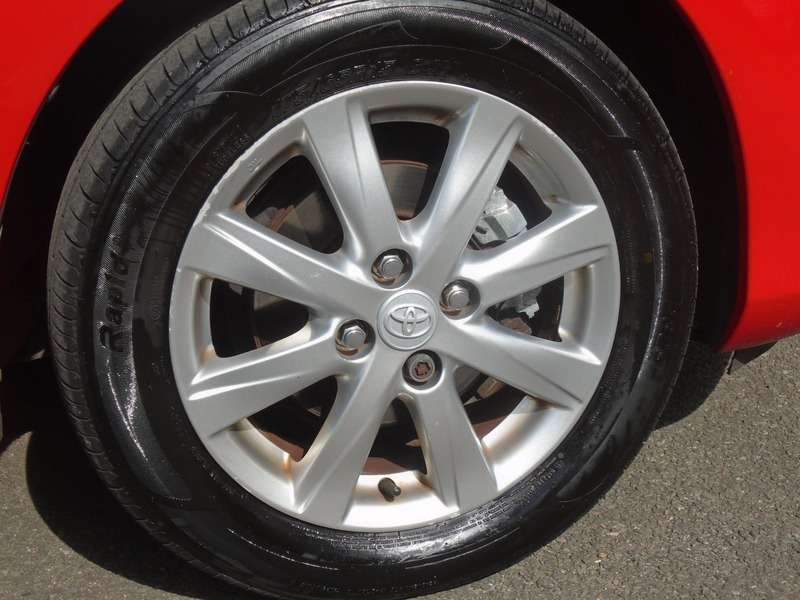 2012 TOYOTA YARIS 2012 TOYOTA YARIS