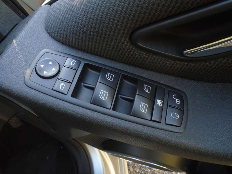 2011 MERCEDES A CLASS 2011 MERCEDES A CLASS