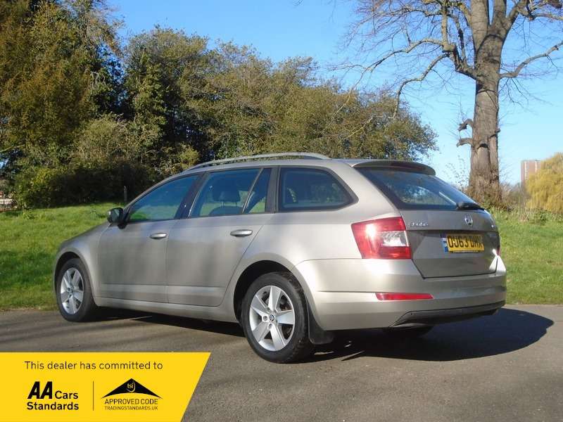 A 2013 SKODA OCTAVIA SE TSI A 2013 SKODA OCTAVIA SE TSI