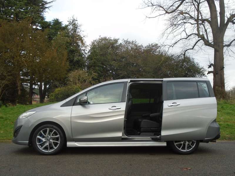 A 2014 MAZDA MAZDA 5 SPORT VENTURE EDITION A 2014 MAZDA MAZDA 5 SPORT VENTURE EDITION