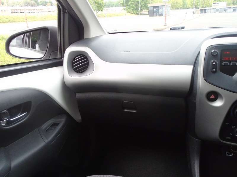 2016 TOYOTA AYGO 2016 TOYOTA AYGO