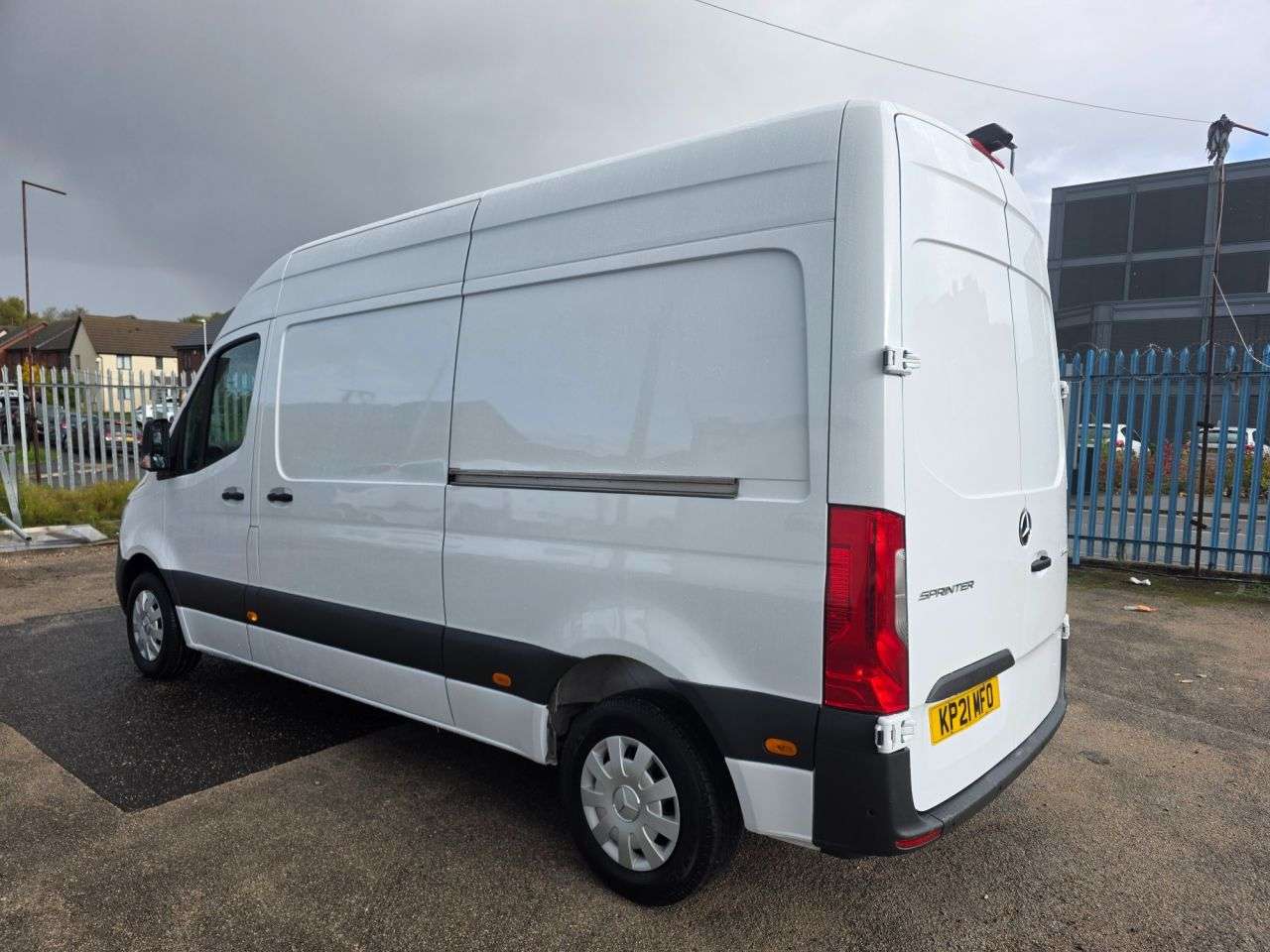 A 2021 MERCEDES-BENZ SPRINTER 2.1 314 CDI PREMIUM MWB L2 H2 150 BHP [EURO 6 Premium Model A 2021 MERCEDES-BENZ SPRINTER 2.1 314 CDI PREMIUM MWB L2 H2 150 BHP [EURO 6 Premium Model