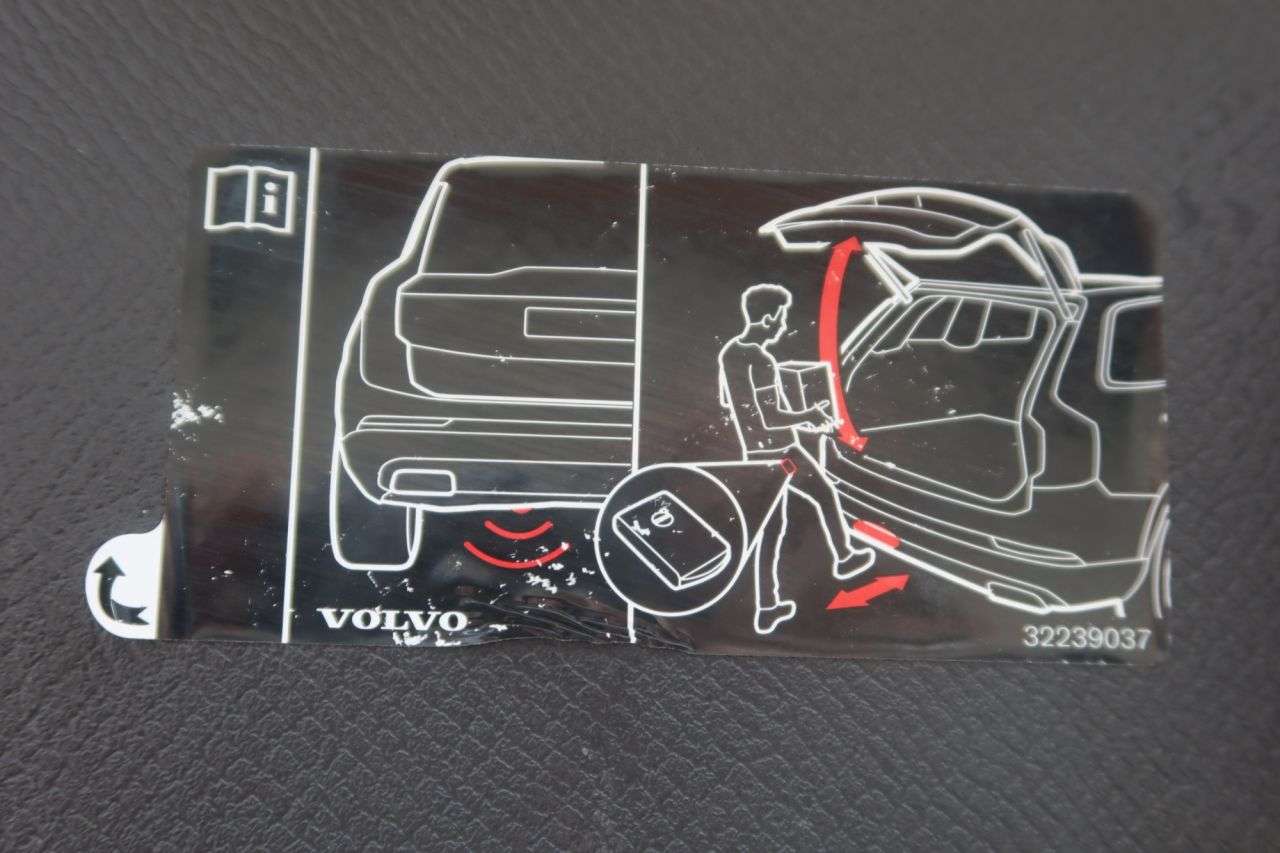 2021 VOLVO XC90 2021 VOLVO XC90