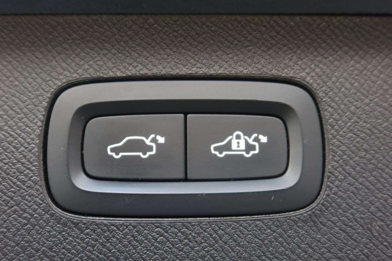 2022 VOLVO XC90 2022 VOLVO XC90