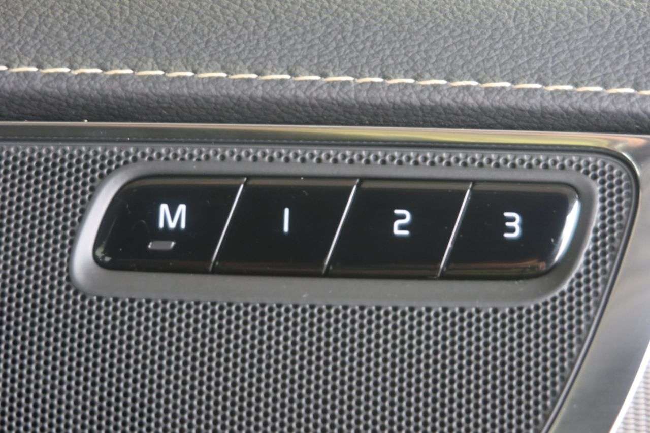 2021 VOLVO XC90 2021 VOLVO XC90