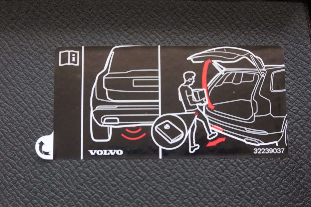 2021 VOLVO XC90 2021 VOLVO XC90